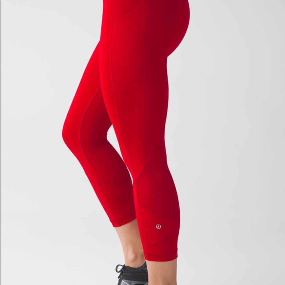 Lululemon speed up crop 21’” size 6